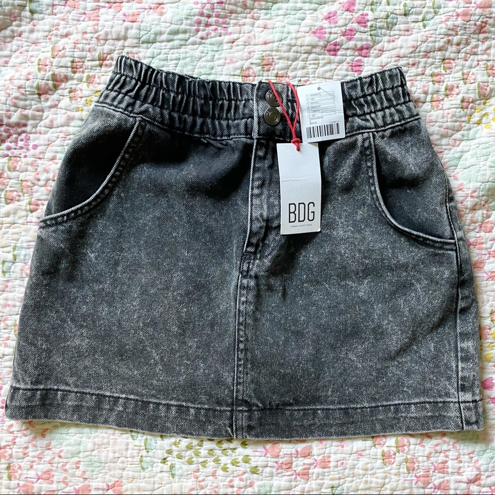 NWT BDG UO black Denim Mini skirt stretchy waist